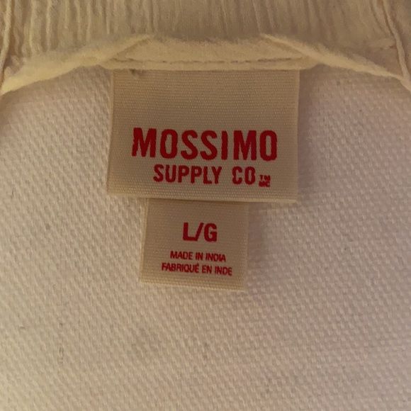 Gorgeous embroidered New Mossimo Supply Co tank - Picture 8 of 9